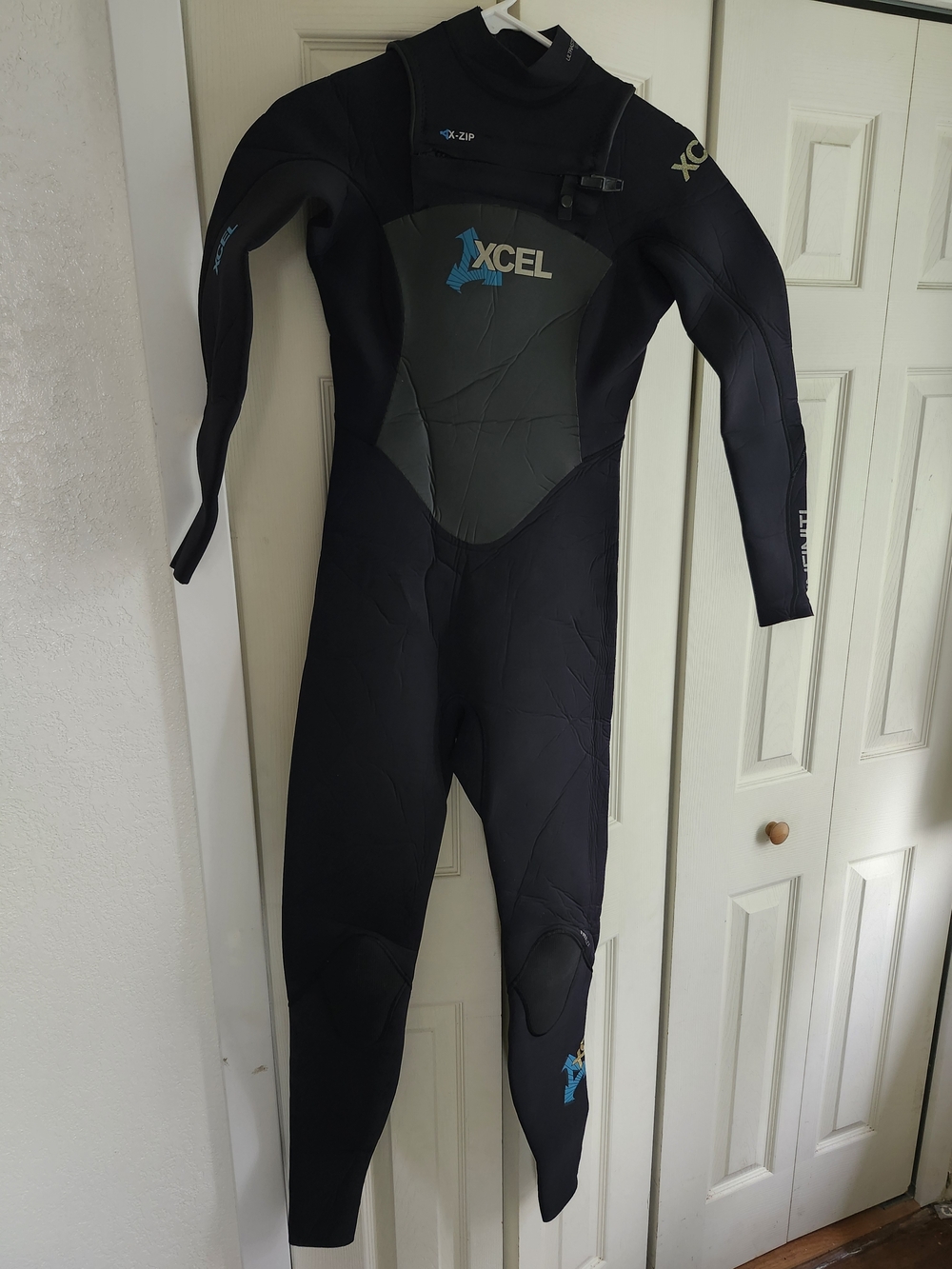 XCEL Women's Black/Gray Full Wetsuit Bodysuit - Thermal Performance